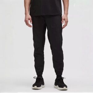 Lululemon Men’s License to Train Jogger XL